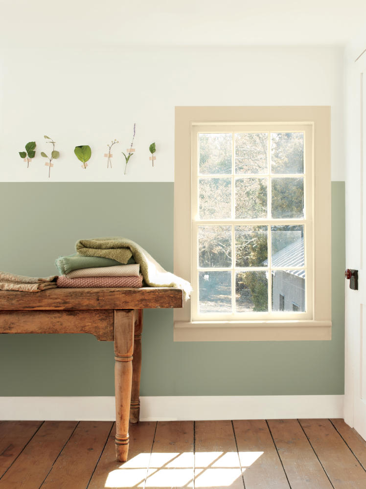 Color-Trends22-Tisch mit Fenster